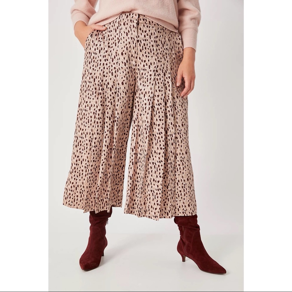 Anthro Isobel Pleated Wide Leg Leopard Crop Pants